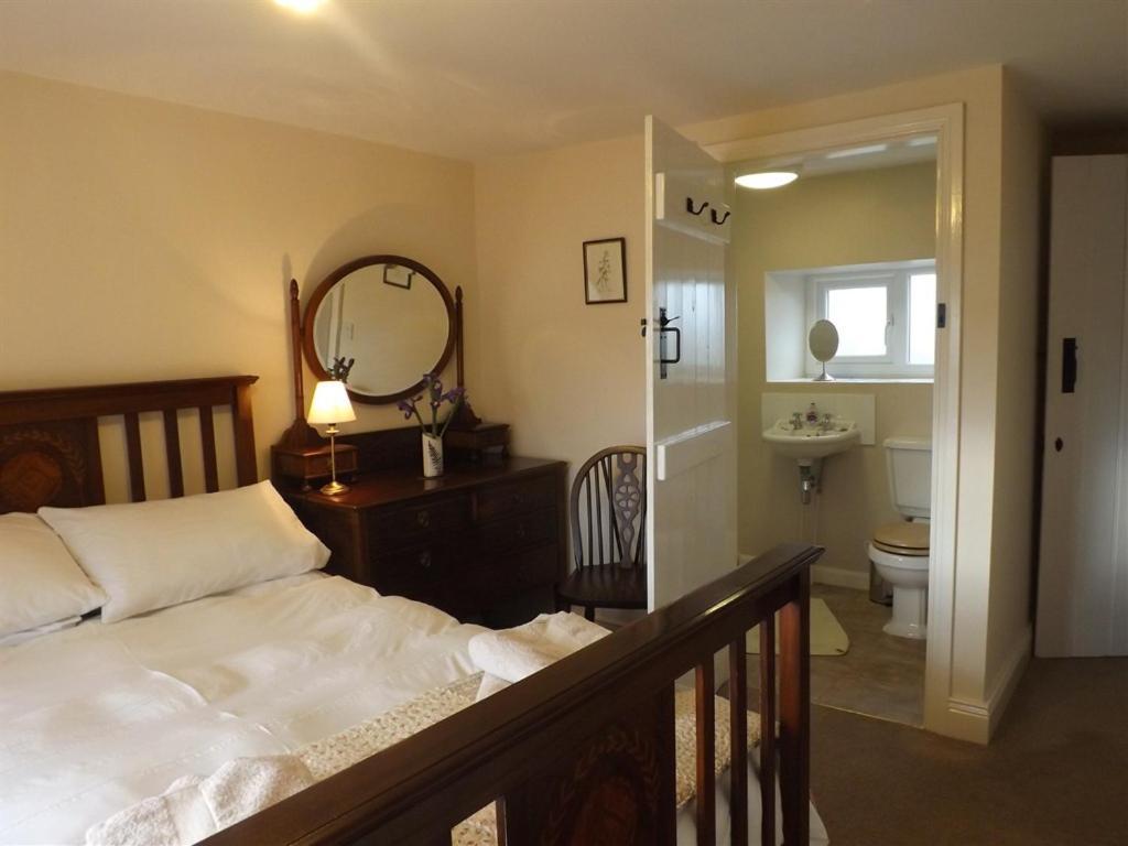 Hillis Close Farm Cottage Холтуисъл Екстериор снимка
